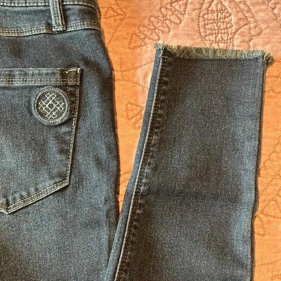 NWT Laurie Felt Classic Clean Jean Ankle Skinny Raw hem - 00 - Picture 11 of 16